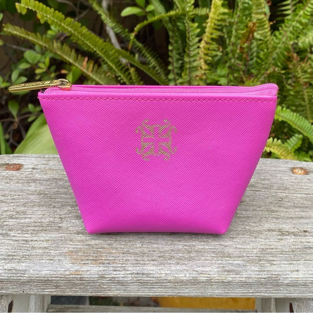 Rustic Cuff Follow Your Heart Pink Cosmetic/Makeup/Jewelry Pouch Holder